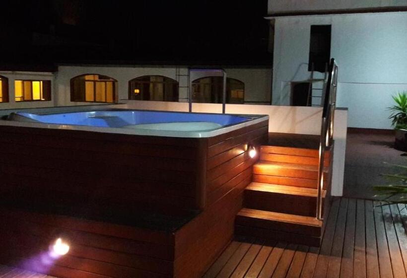 فندق Santa Clara