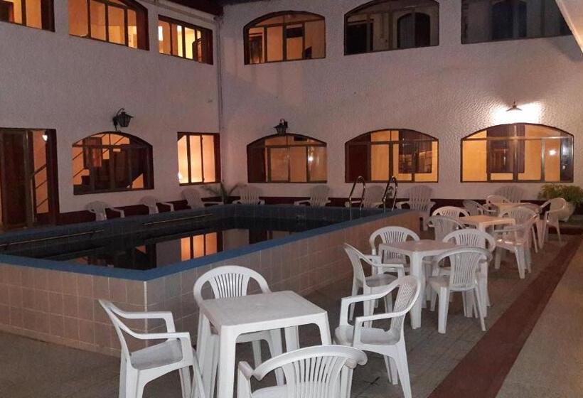 فندق Santa Clara