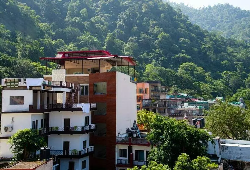 ホテル Madpackers Rishikesh Laxman Jhula