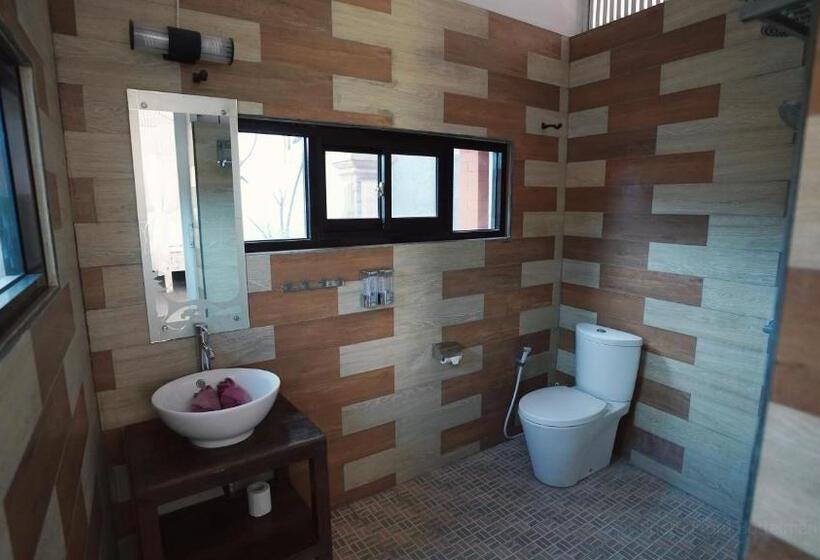 بنسيون Bottelmania