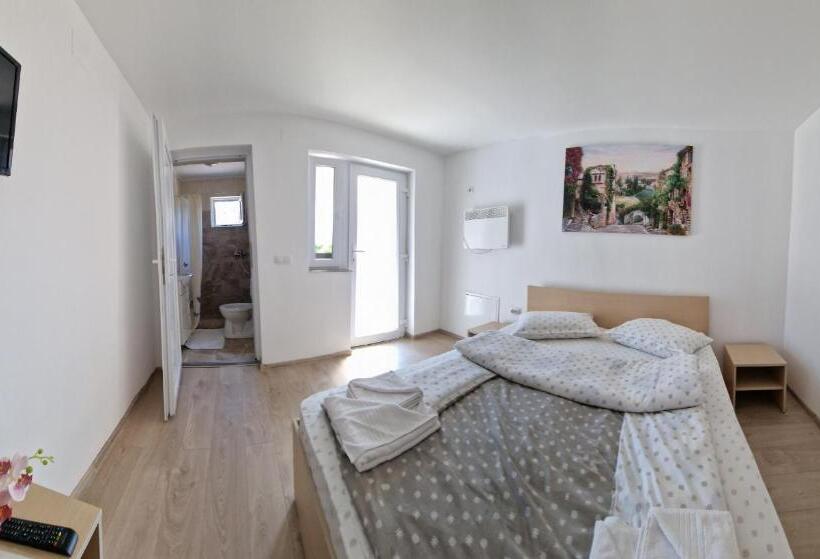 پانسیون Casa Gimi