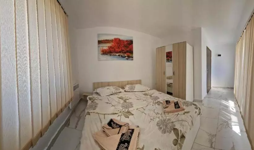 ペンション Casa Gimi