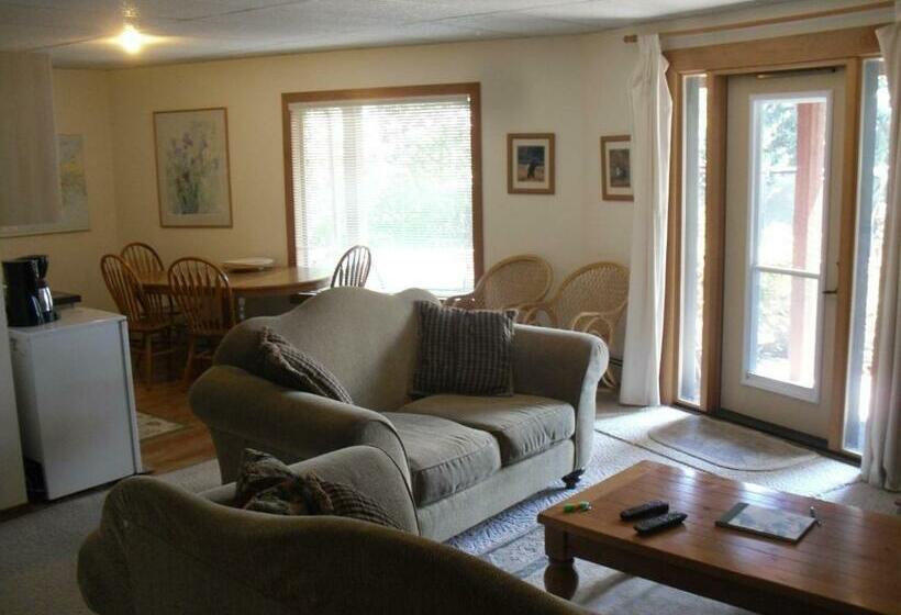 Pensionat Cedar House