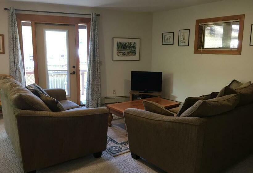 Pensionat Cedar House