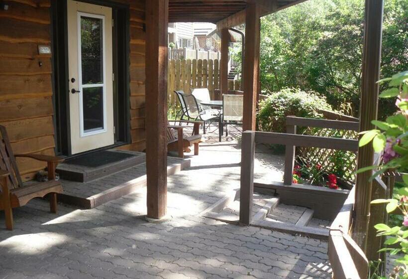 Pensionat Cedar House