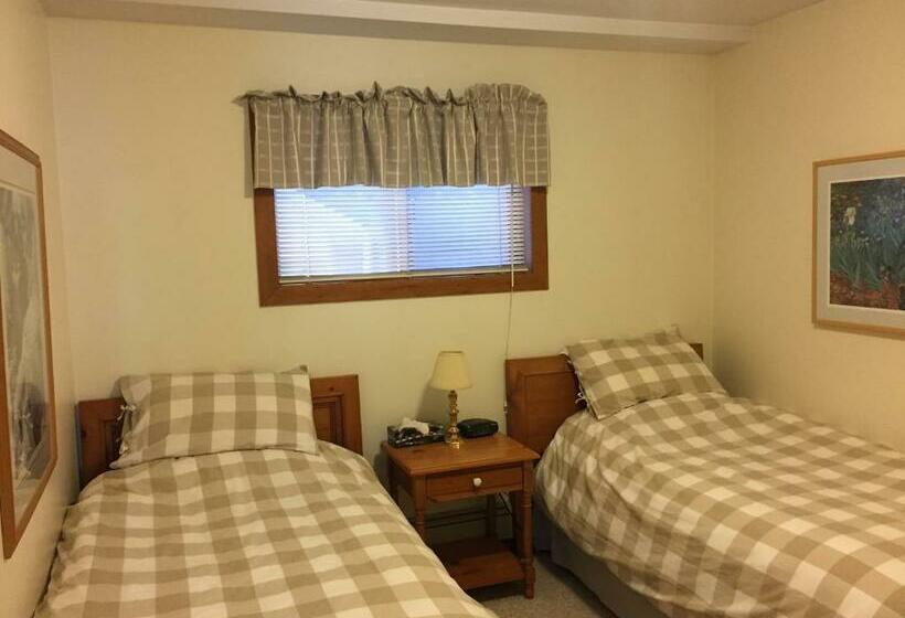 Pensionat Cedar House