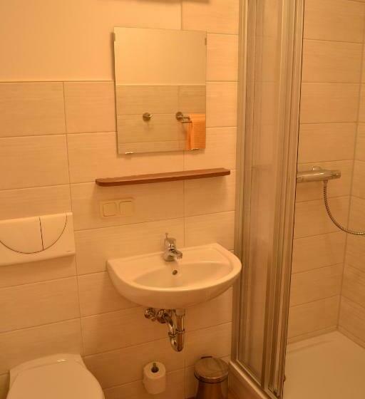 膳宿费 Klügelhütte