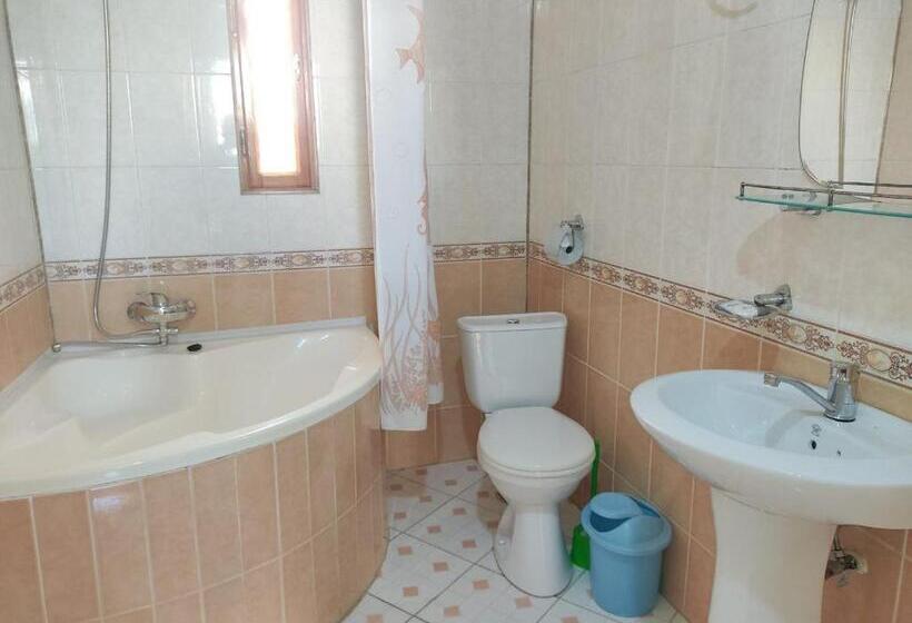 پانسیون Nazira & Azizbek 2