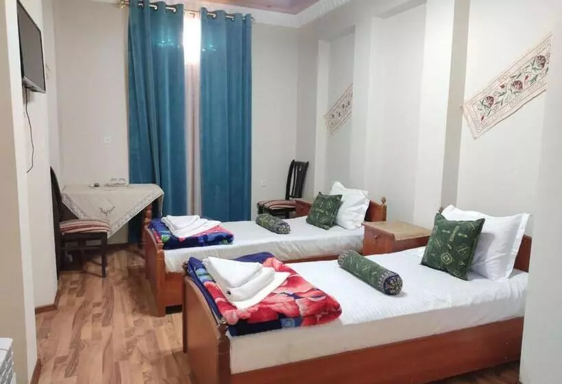 ペンション Nazira & Azizbek 2