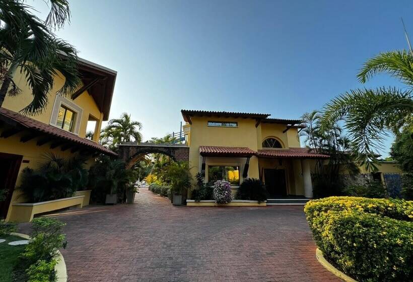 Porto Bello Hotel Boutique