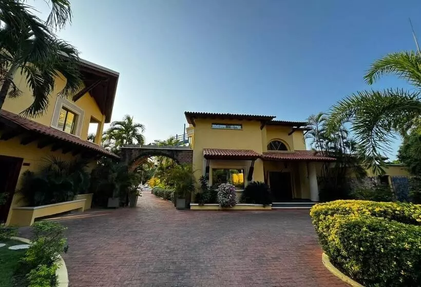 Porto Bello Hotel Boutique