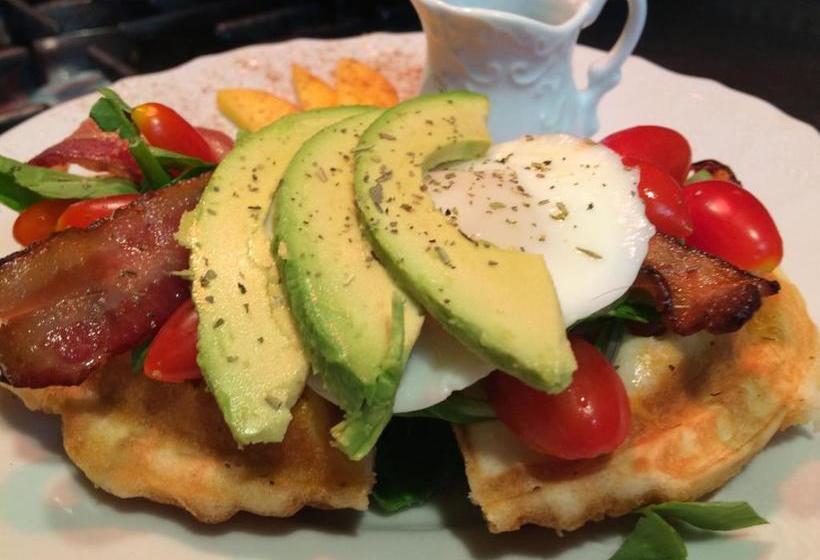 تختخواب و صبحانه Amber House Inn Of Midtown