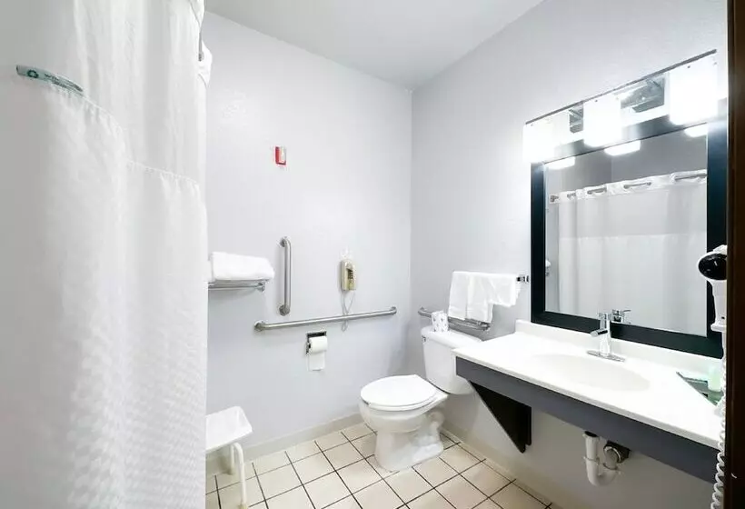 Hotelli America S Quality Inn & Suites  Finlayson