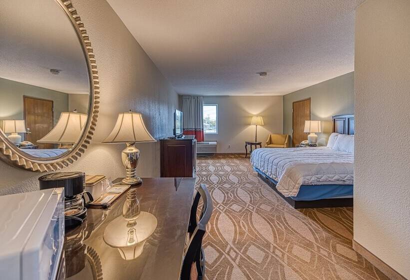 فندق American Inn And Suites Dundee