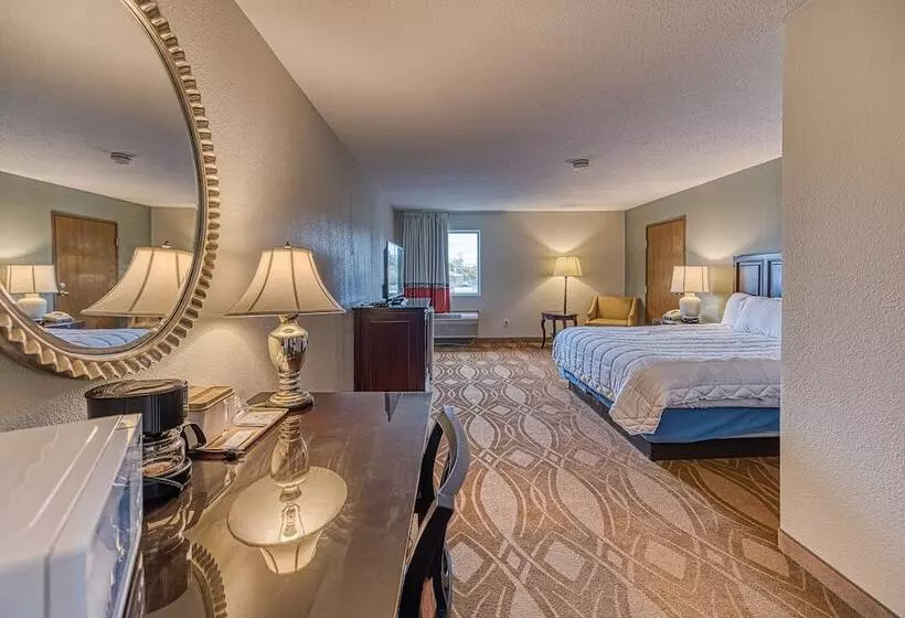 فندق American Inn And Suites Dundee