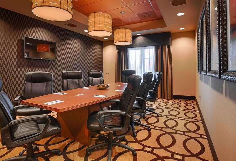 בית מלון כפרי Best Western Plus Tupelo Inn & Suites