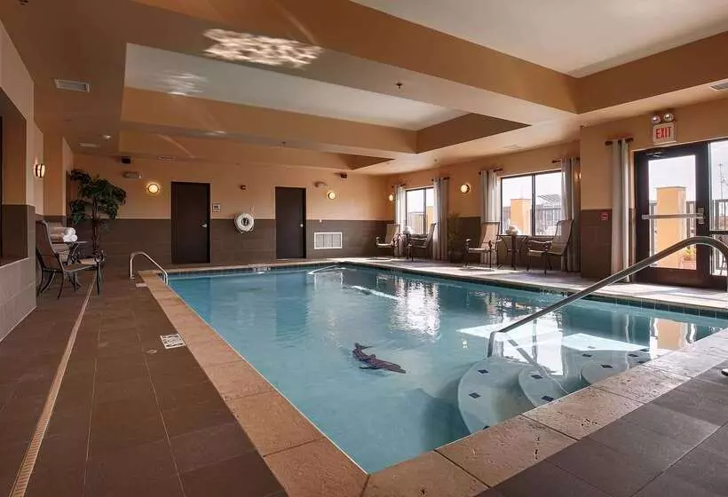 בית מלון כפרי Best Western Plus Tupelo Inn & Suites