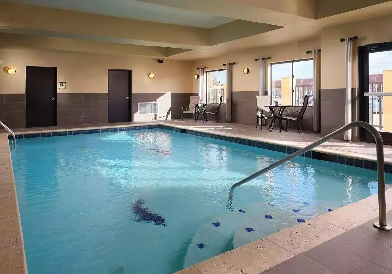 בית מלון כפרי Best Western Plus Tupelo Inn & Suites