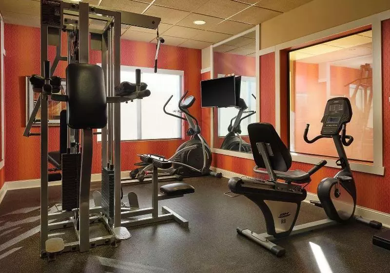 בית מלון כפרי Best Western Plus Tupelo Inn & Suites