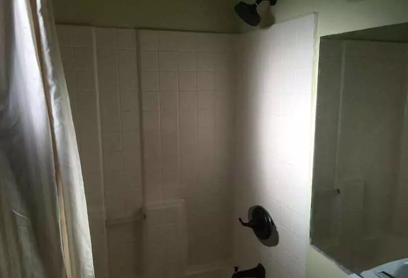 Отель Budget Inn And Suites El Centro