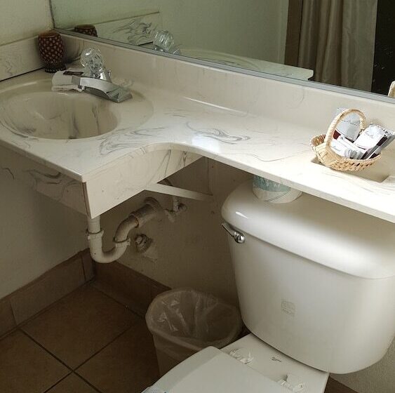 호텔 Budget Inn And Suites El Centro