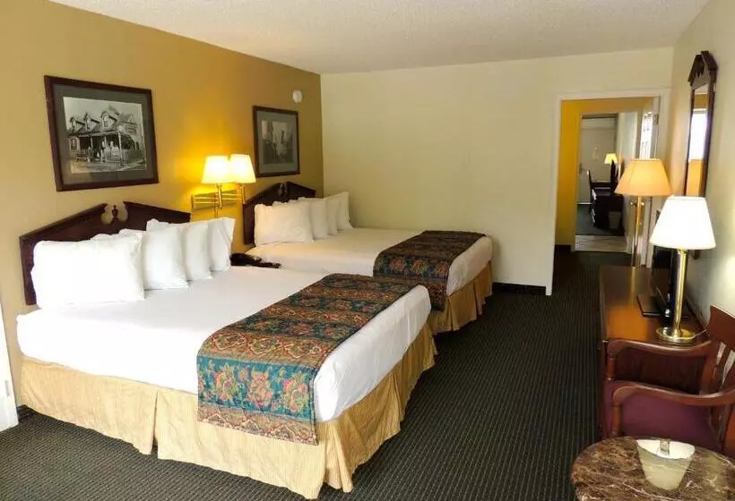 Отель Carmel Inn And Suites Thibodaux