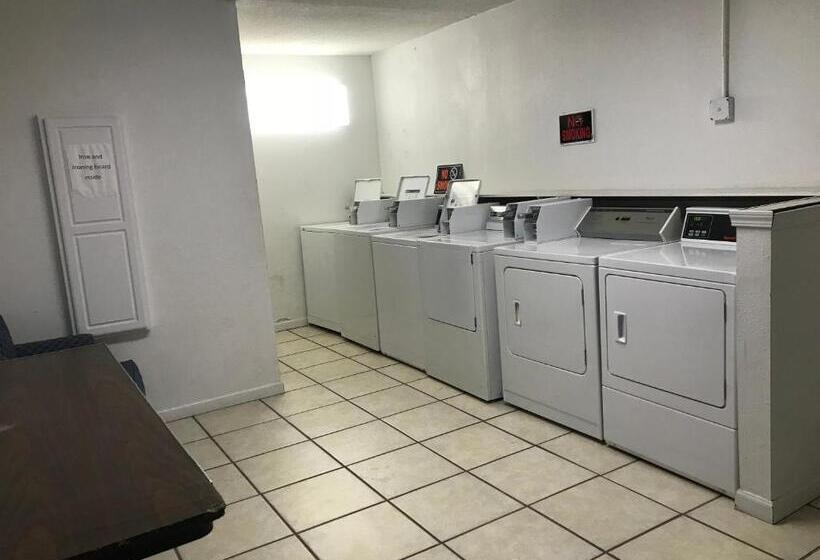 ホテル Carmel Inn And Suites Thibodaux