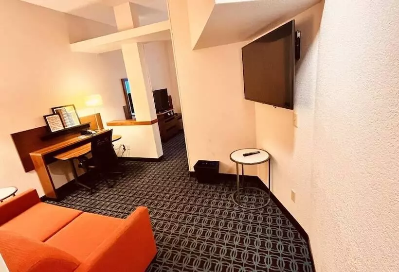 ホテル Comfort Inn & Suites