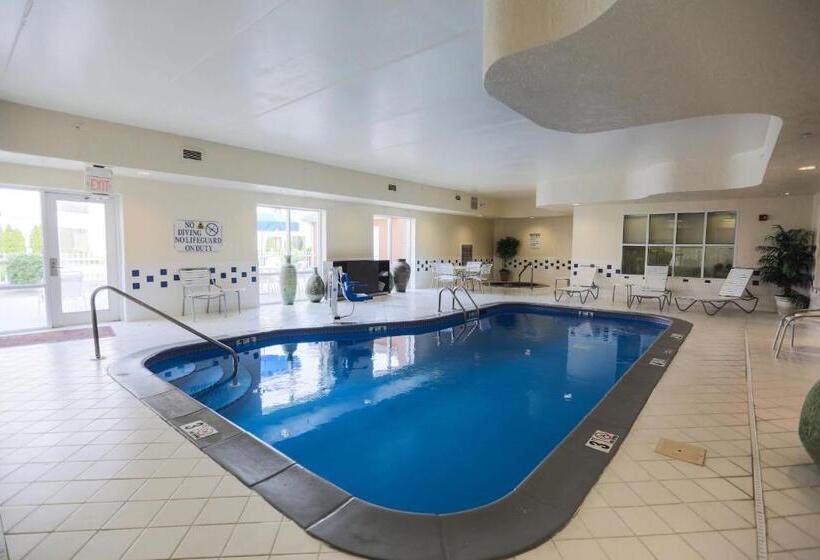 فندق Comfort Inn & Suites