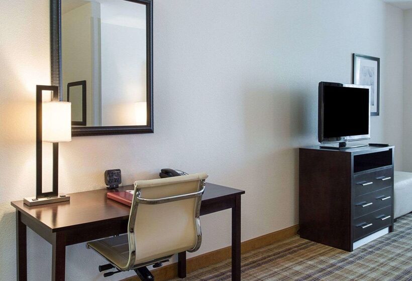 酒店 Comfort Suites Mandeville  Covington