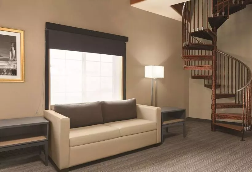 בית מלון כפרי Spark By Hilton Redlands