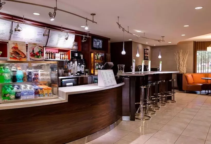 ホテル Courtyard By Marriott Columbia