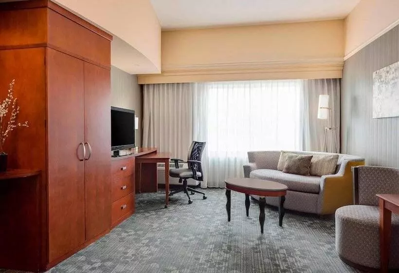 ホテル Courtyard By Marriott Columbia