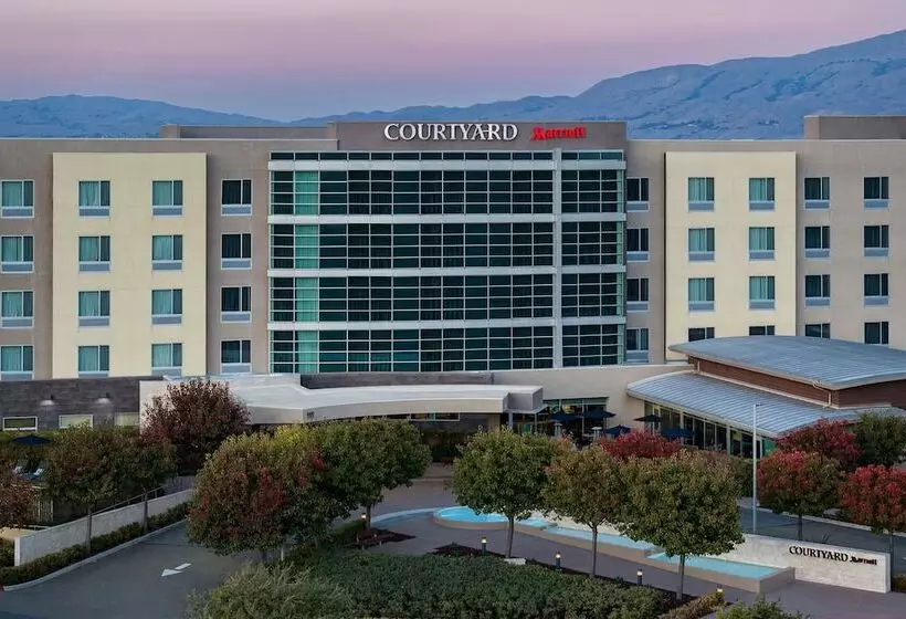ホテル Courtyard By Marriott San Jose North/ Silicon Valley