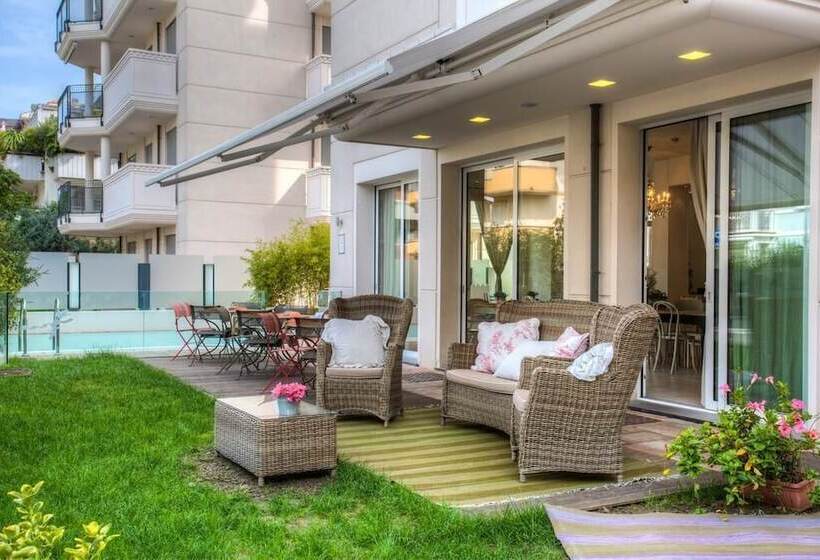 D Place Hotel & Suite