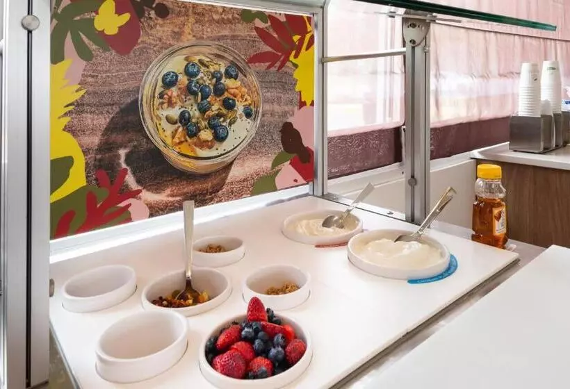 Отель Element Lexington