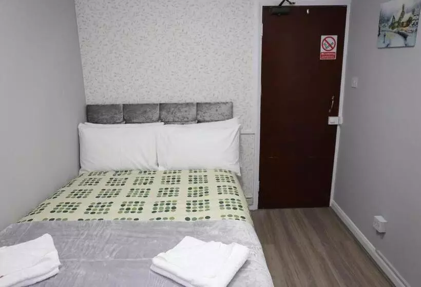 ホテル Elstree Inn