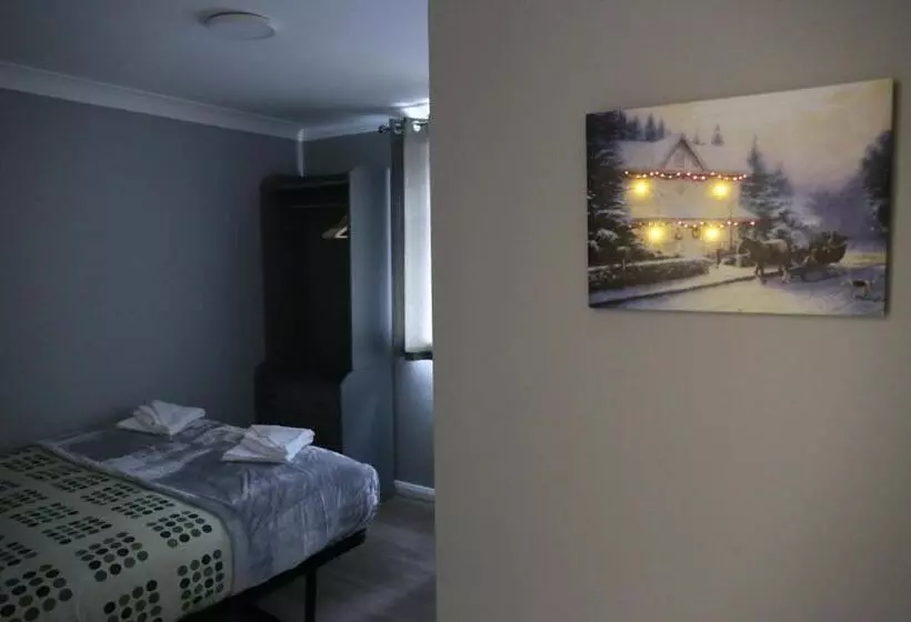 ホテル Elstree Inn