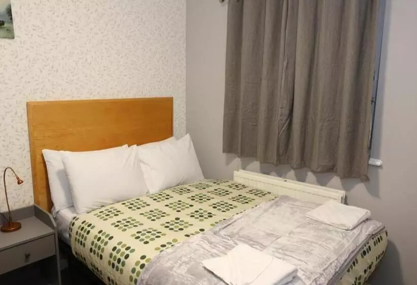 ホテル Elstree Inn