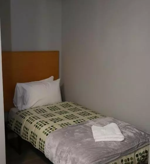 ホテル Elstree Inn