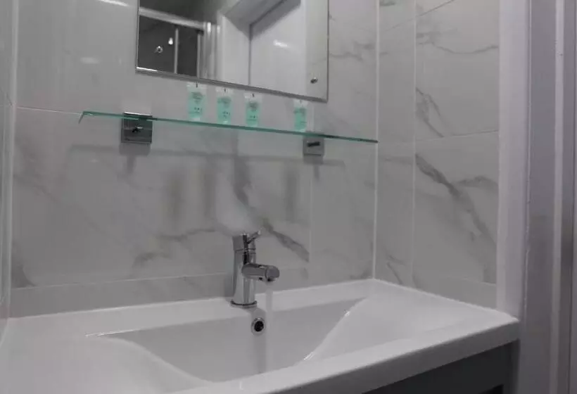 ホテル Elstree Inn