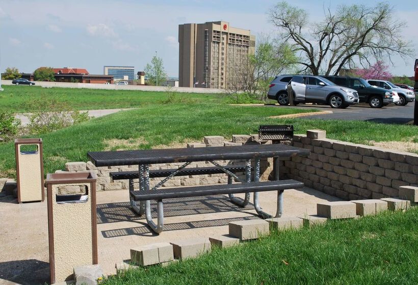 ホテル Extended Stay America Suites  St. Louis  Westport  Central