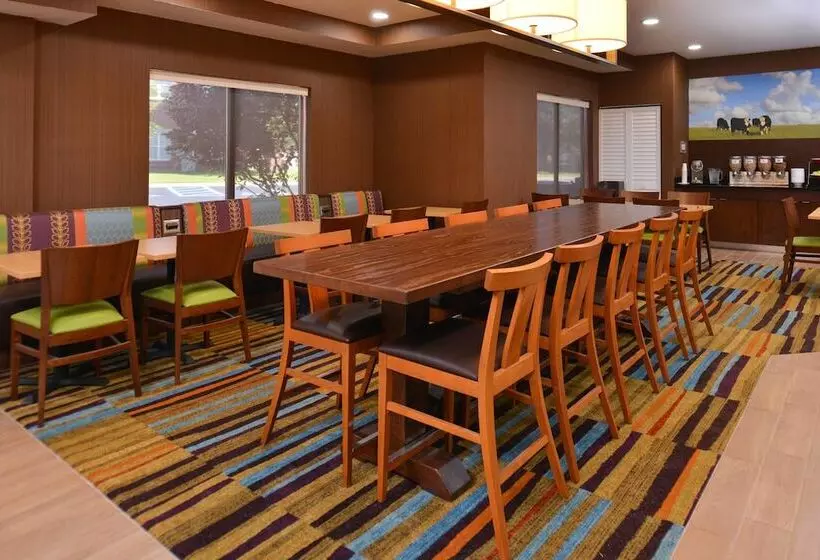 هتل Fairfield Inn & Suites Louisville North