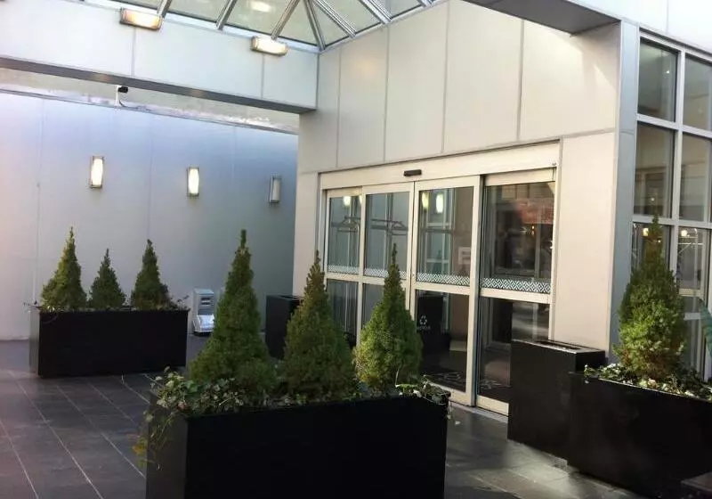 호텔 Four Points By Sheraton Manhattan Soho Village