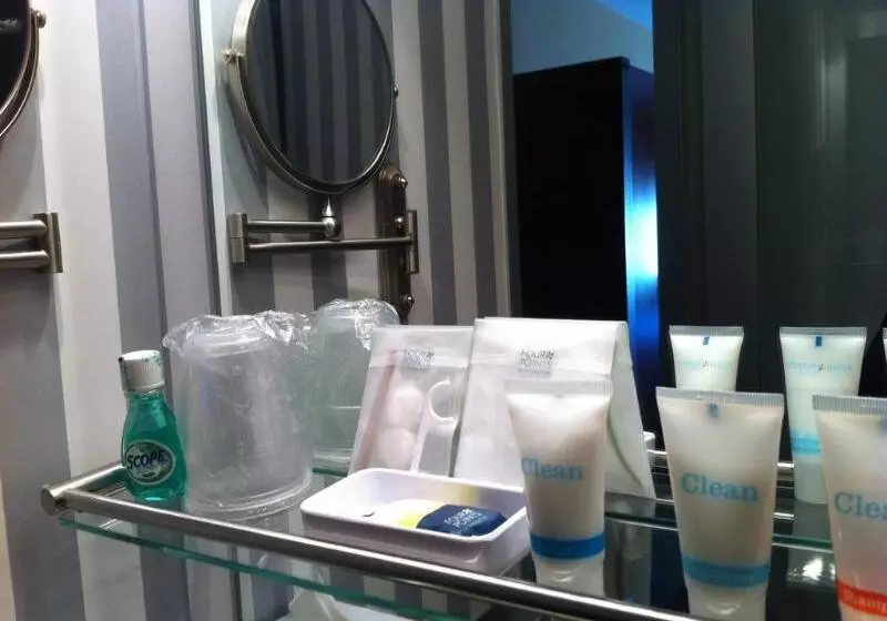 호텔 Four Points By Sheraton Manhattan Soho Village