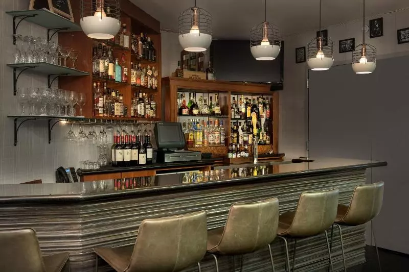 호텔 Four Points By Sheraton Manhattan Soho Village