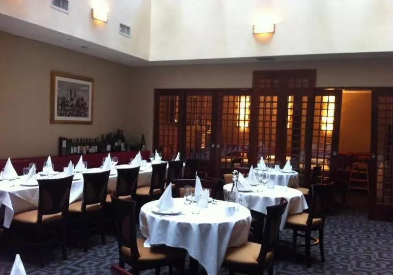 호텔 Four Points By Sheraton Manhattan Soho Village