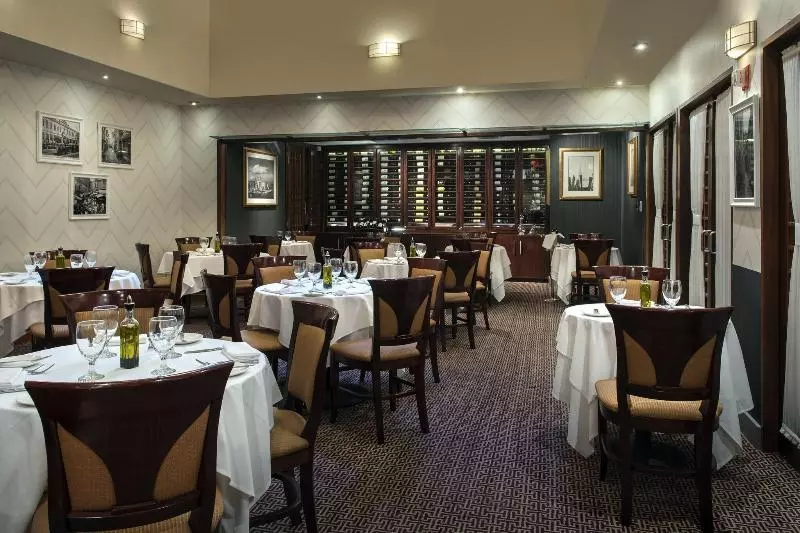 호텔 Four Points By Sheraton Manhattan Soho Village