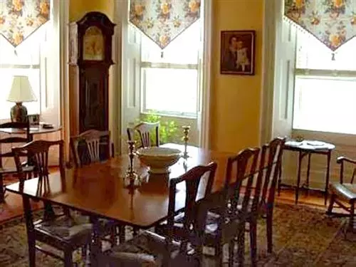 Halcyon Farm Bed & Breakfast