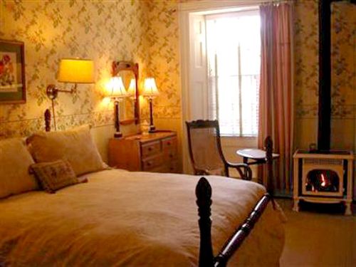 Halcyon Farm Bed & Breakfast